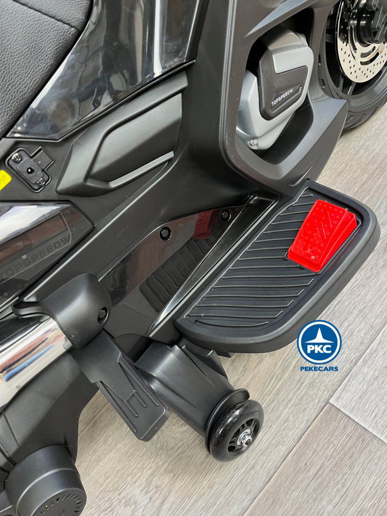 Moto eléctrica para niños BMW Style Negra pedal