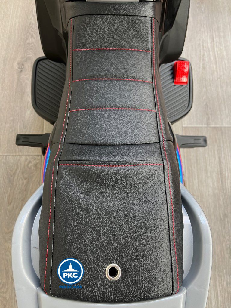 Moto eléctrica para niños BMW Style Negra asiento en polipel