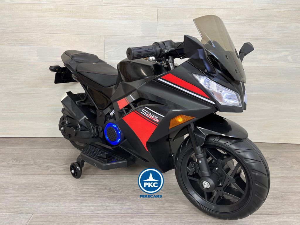 Moto de carreras negra special edition perspectiva