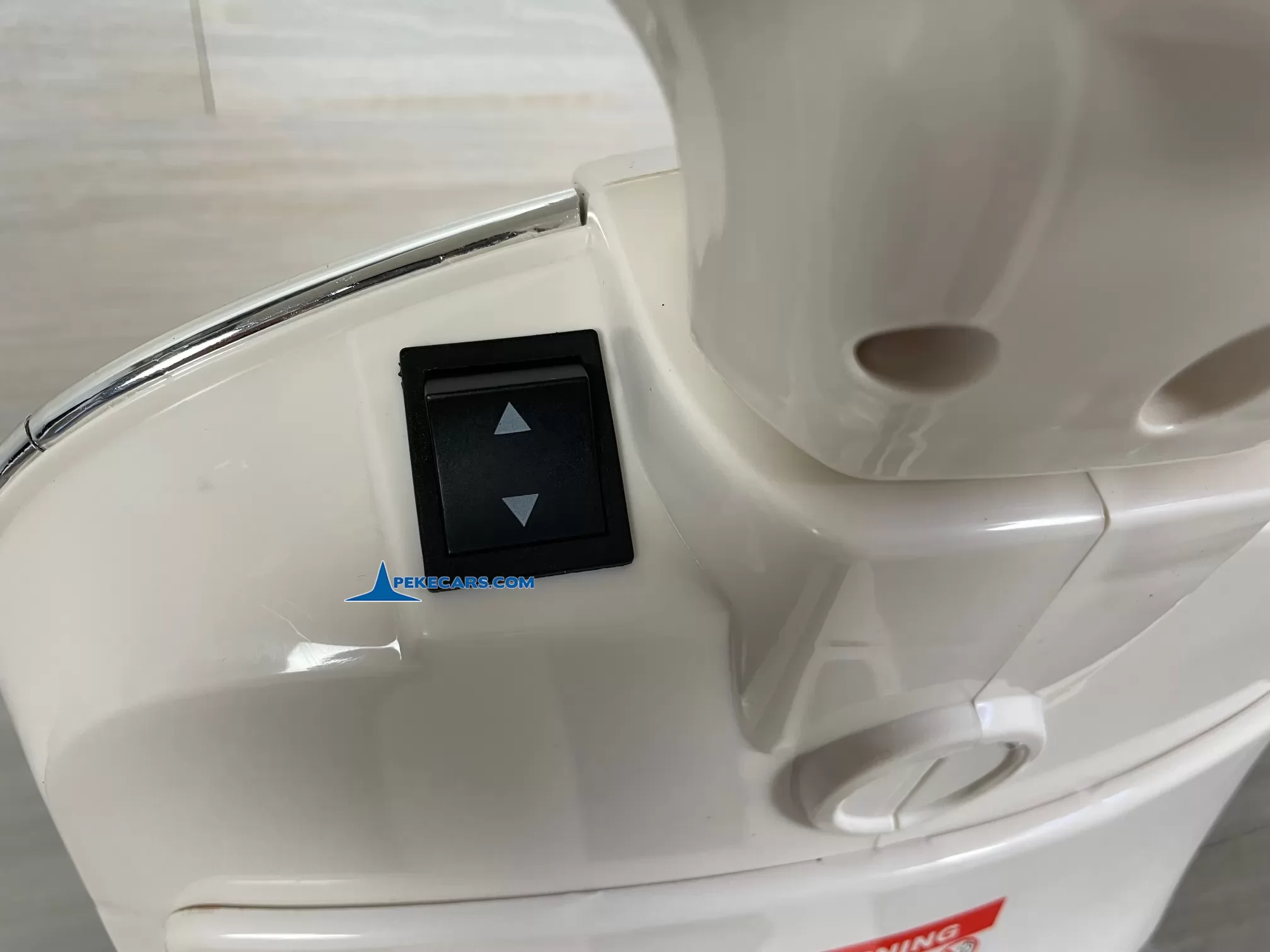 Moto Vespa GTS-S 12V blanco 3/4 selector velocidad