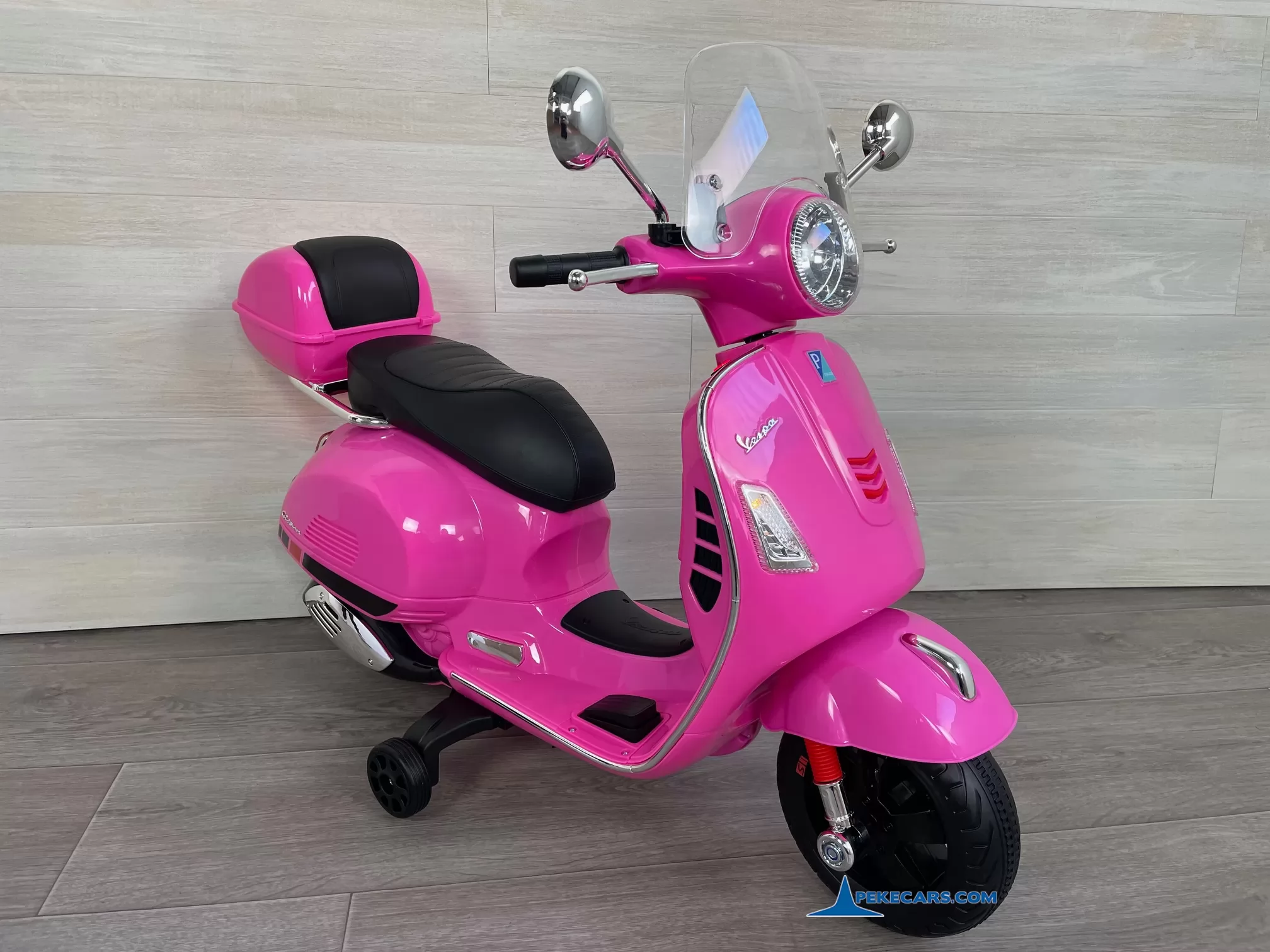 Moto Vespa GTS-S 12V rosa 3/4 izquierda