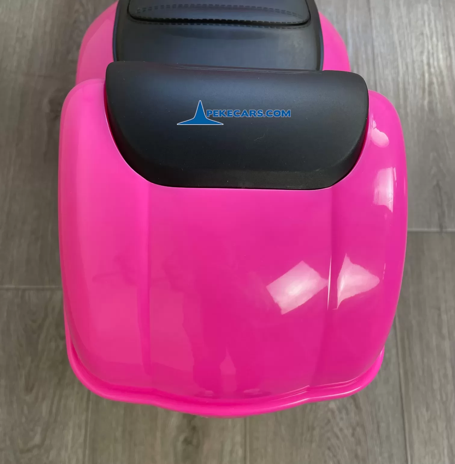 Moto Vespa GTS-S 12V rosa 3/4 baul