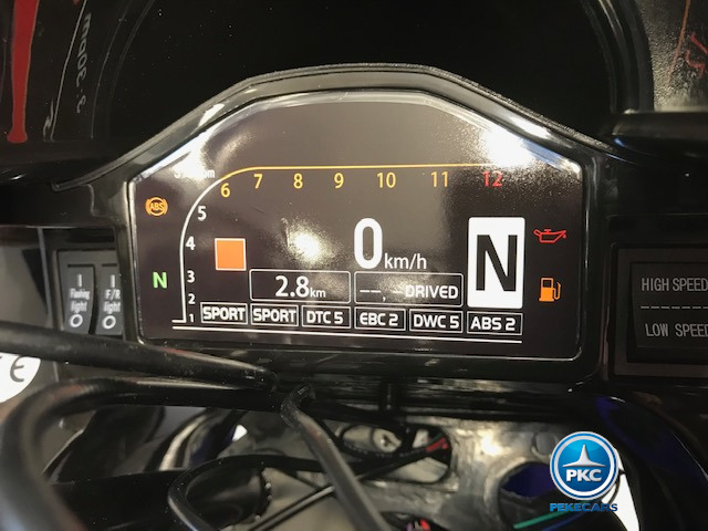 Moto de carreras estilo Ducati 24V Azul salpicadero