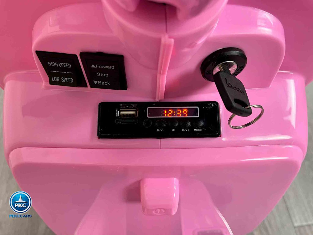 vespa rosa para niños