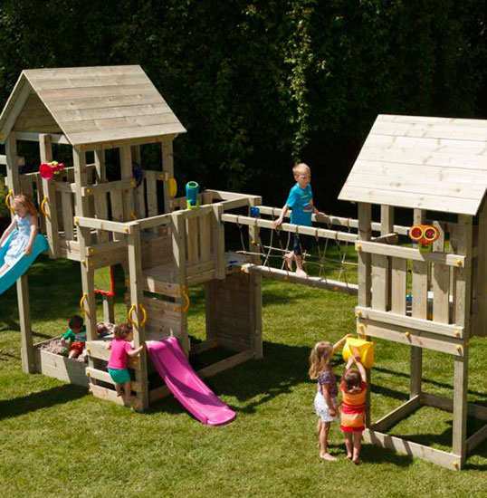 Puente de madera para torres infantiles - vusta aerea