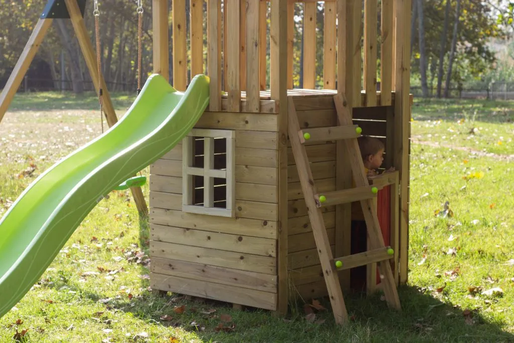 Torre Masgames Tibidabo con Tejado de Lona, Caseta, rampa y columpio doble - vista casiita y escalera