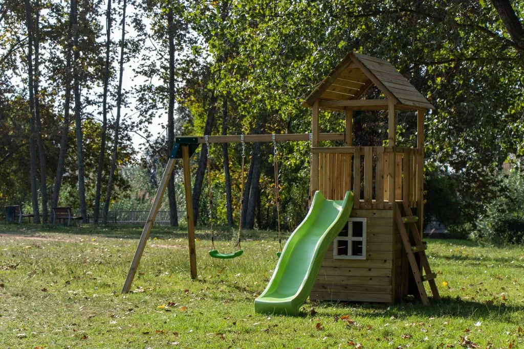 Parque Tibidabo L con Casita y Modulo Aventura - lateral