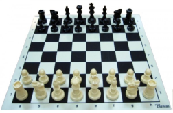 Tablero y piezas ajedrez