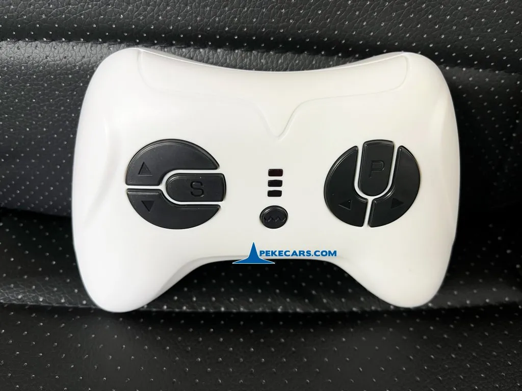 Tractor Electrico Peketrac 5200 con Remolque 2.4G 24V Azul mando