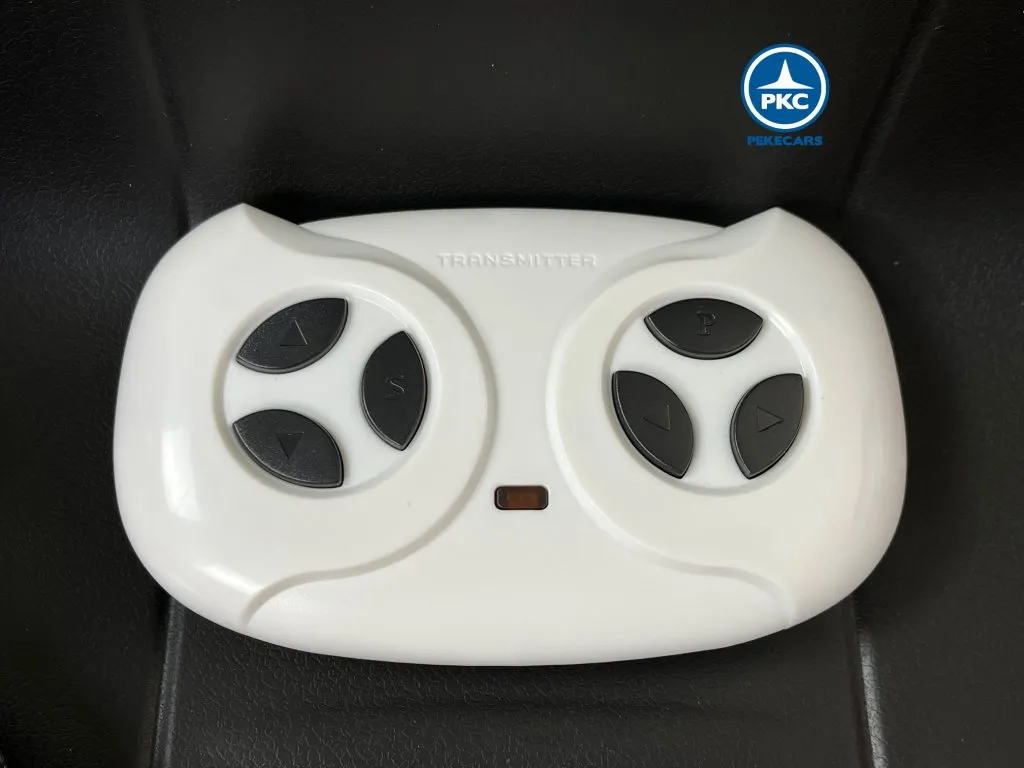 Tractor eléctrico infantil Peketrac 5100 12V Rosa mando radiocontrol