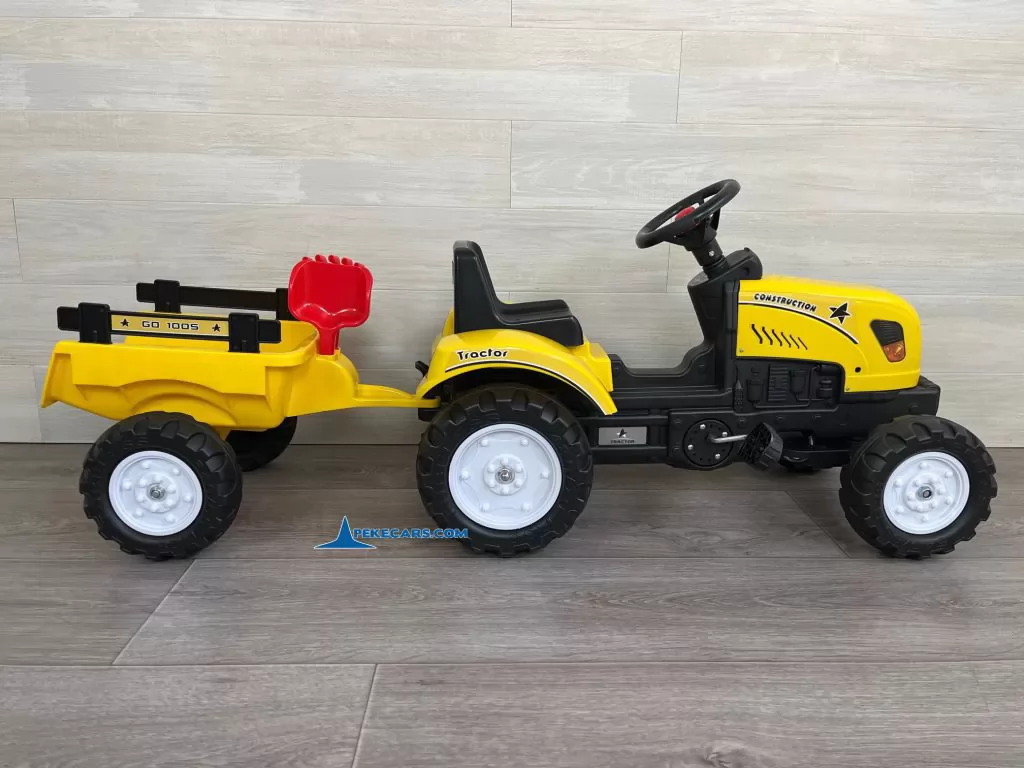 Tractor a pedales 3001 con remolque amarillo lateral invertido