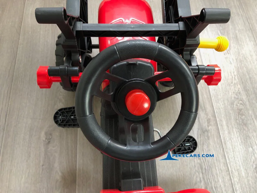 Tractor a pedales 3005 con remolque y pala delantera volante