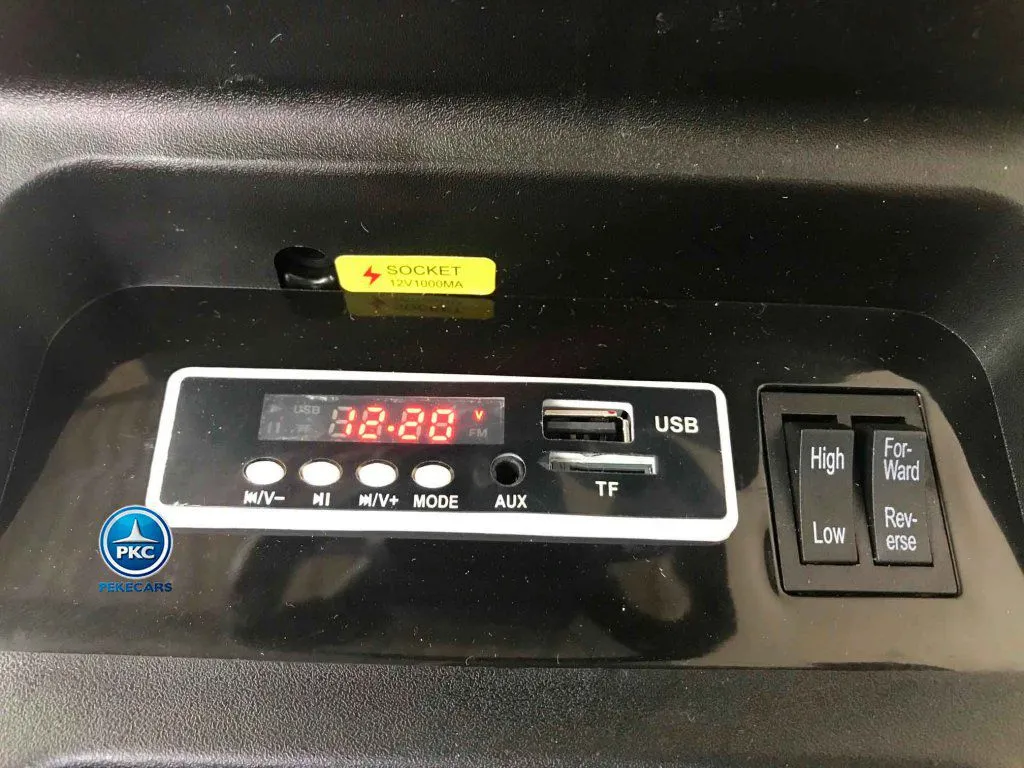 Tractor Peketrac 7100 Verde Militar