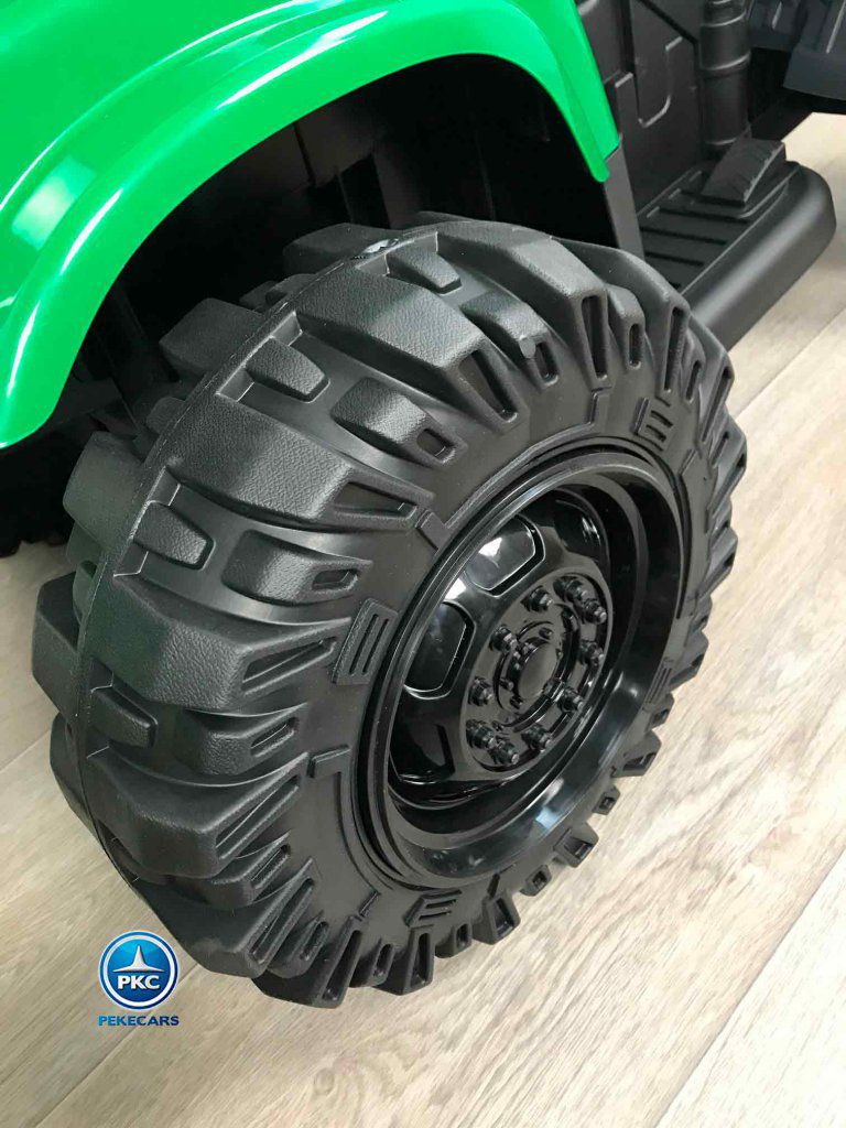 Tractor electrico Peketrac 6100 Verde vista rueda trasera derecha