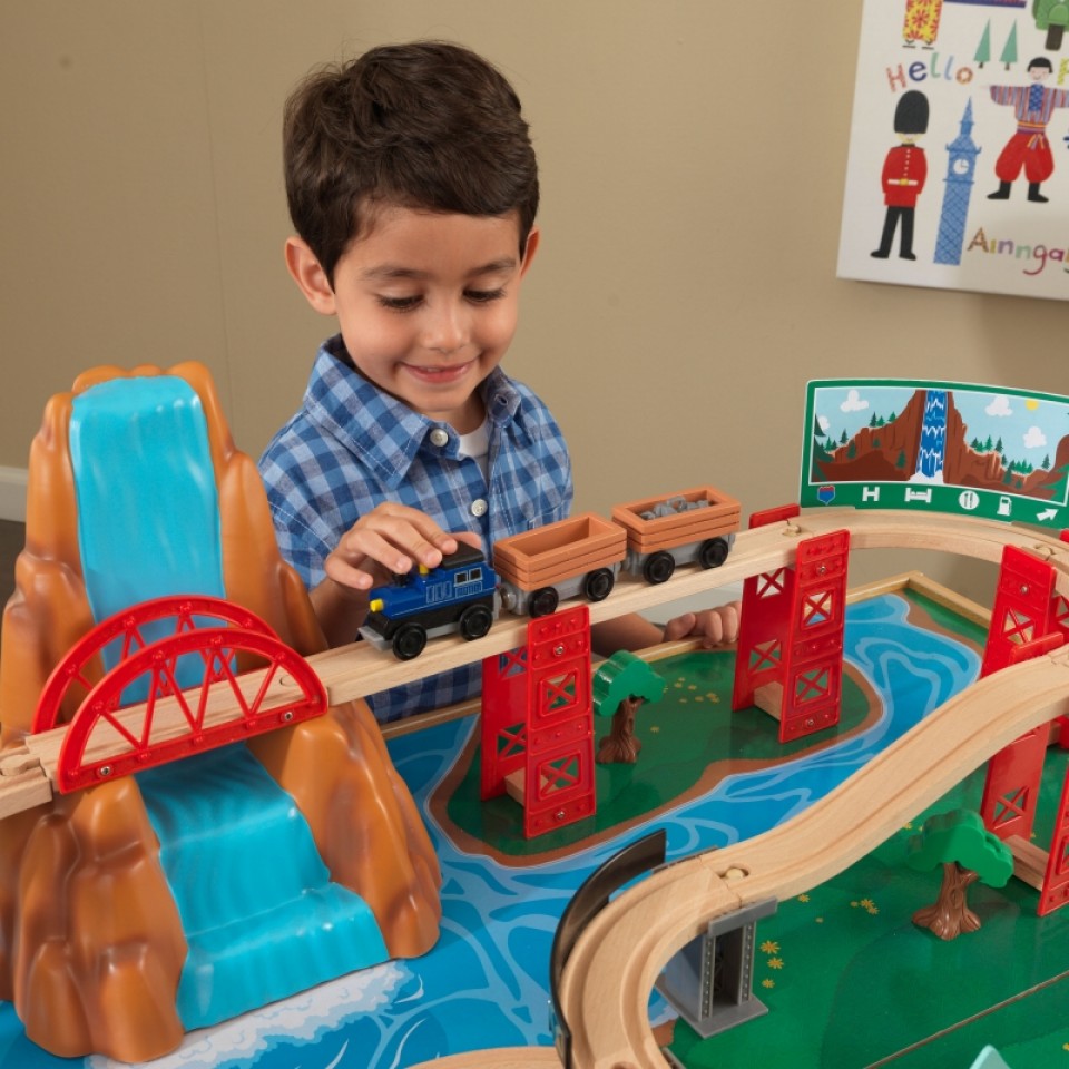 kidkraft set de trenes con mesa estacion y cascada natural 18001-13