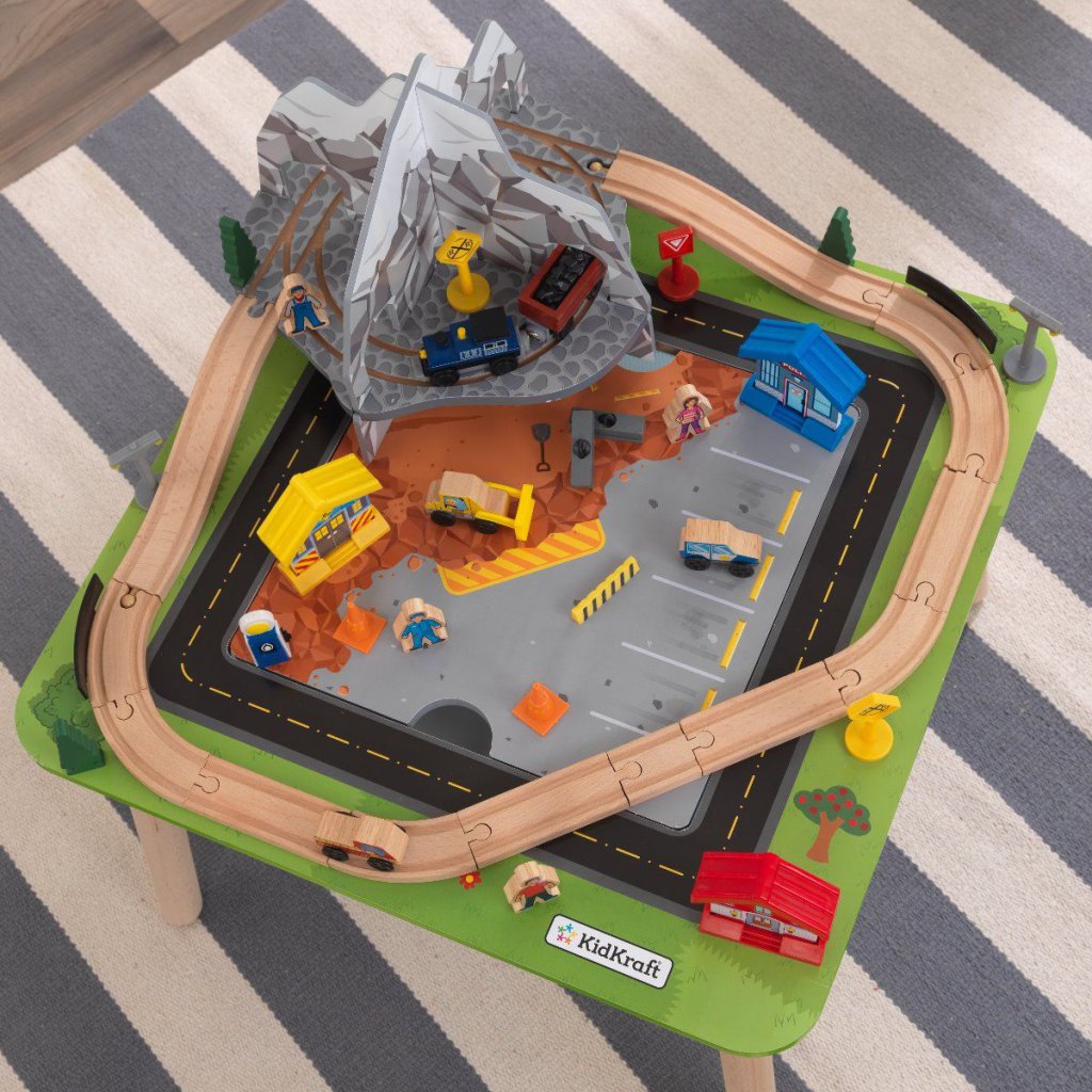 Set Tren de las Montaña Rocosa con mesa - vista aerea